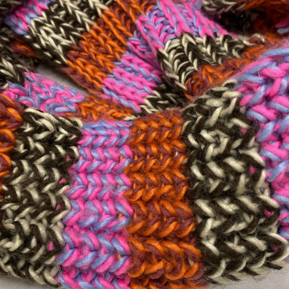 D&Y Multi Color Infinity Scarf - Picture 7 of 7